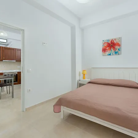 Violetas Amazing Apartment